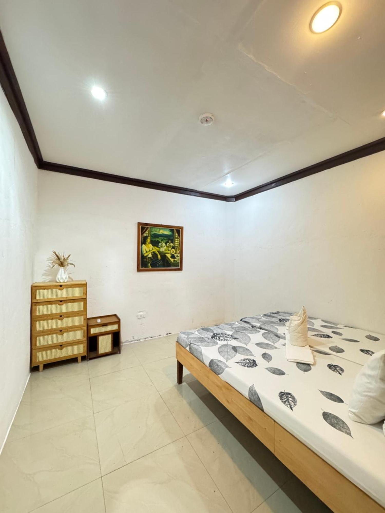 Aquaholik Traveler'S Lodge Эль-Нидо Экстерьер фото