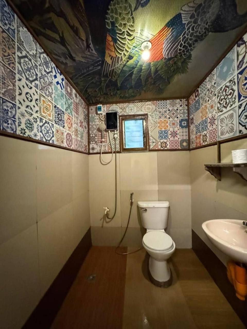 Aquaholik Traveler'S Lodge Эль-Нидо Экстерьер фото